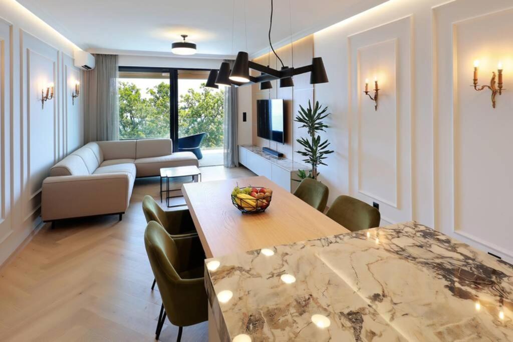 Апартаменти Marena - Trees To Seas Luxury Escape Опатія Екстер'єр фото